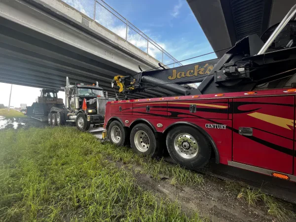 Jack's Wrecker Service - photo 2