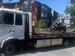 Joe's Towing LLC