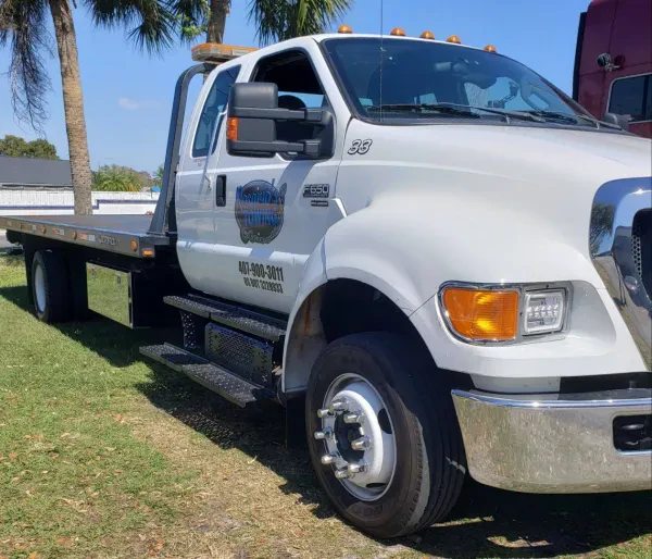 Rosario's Towing & Emergency Roadside Services - photo 4