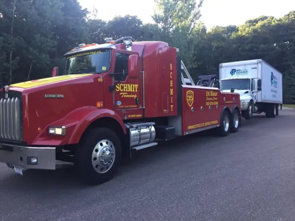 Schmit Towing Service - photo 3