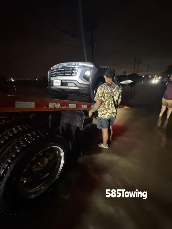 ELPASO TOWING SERVICE - photo 3