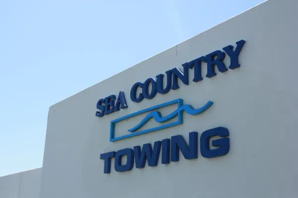 Sea Country Towing & Recovery - photo 2