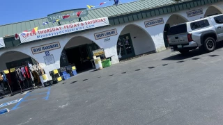 Minney's Yacht Surplus