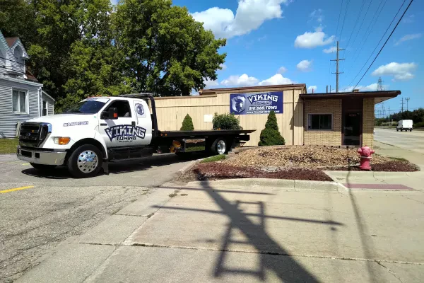 Viking Towing - photo 2