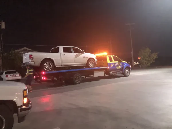 Hill Country Customs Collision & Towing - photo 4