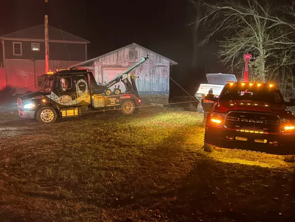 1st Response Towing & Rescue, LLC - photo 4