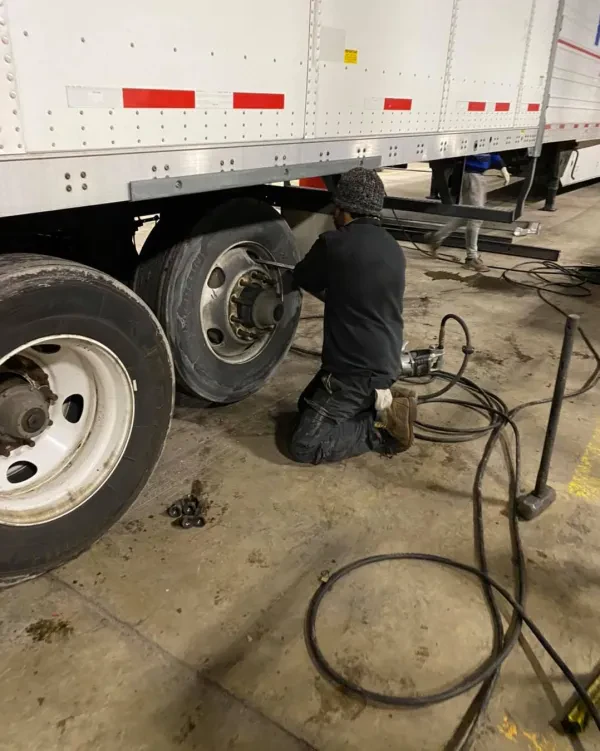 KHALSA HEAVY DUTY TOWING - photo 2