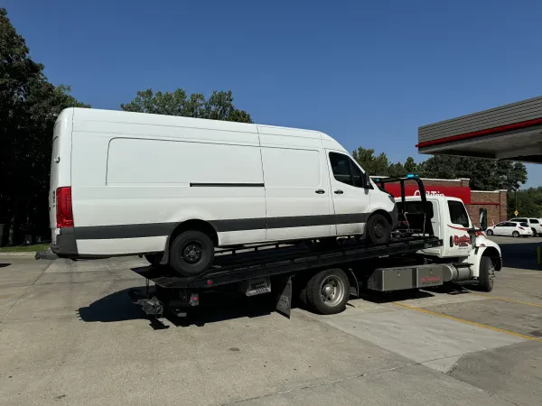 Overland Tow Service - photo 3