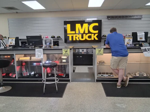 LMC Truck - photo 3