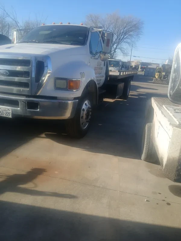 Lovell's Wrecker Repair - photo 3