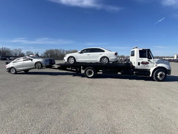 Perez Towing - photo 3
