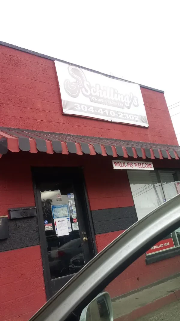 Schillings Towing & Recovery/ Auto Care - photo 3