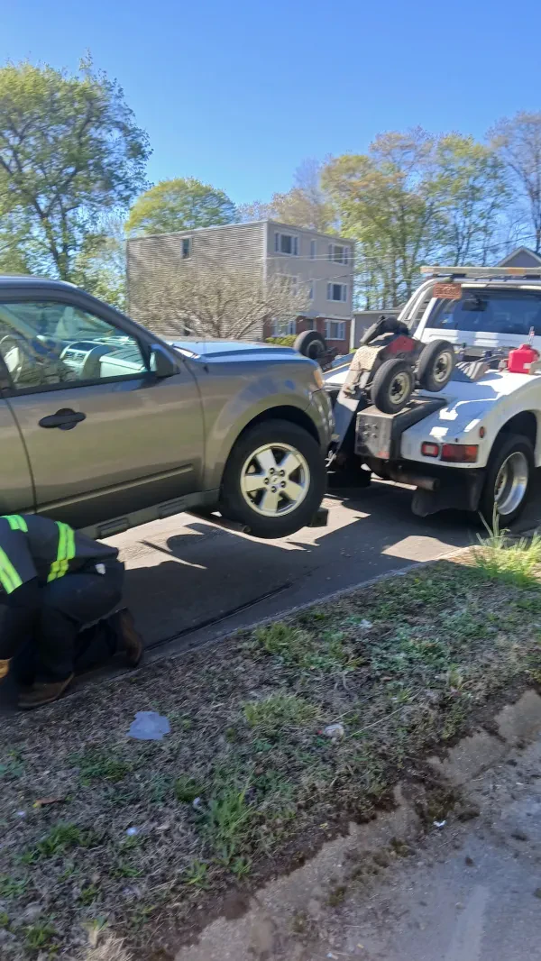 Northeast Towing & Transport LLC - photo 3