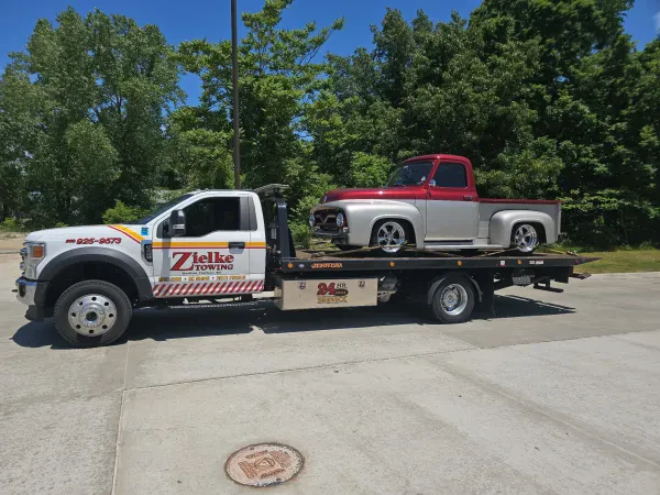 Zielke Towing & Tires - photo 3