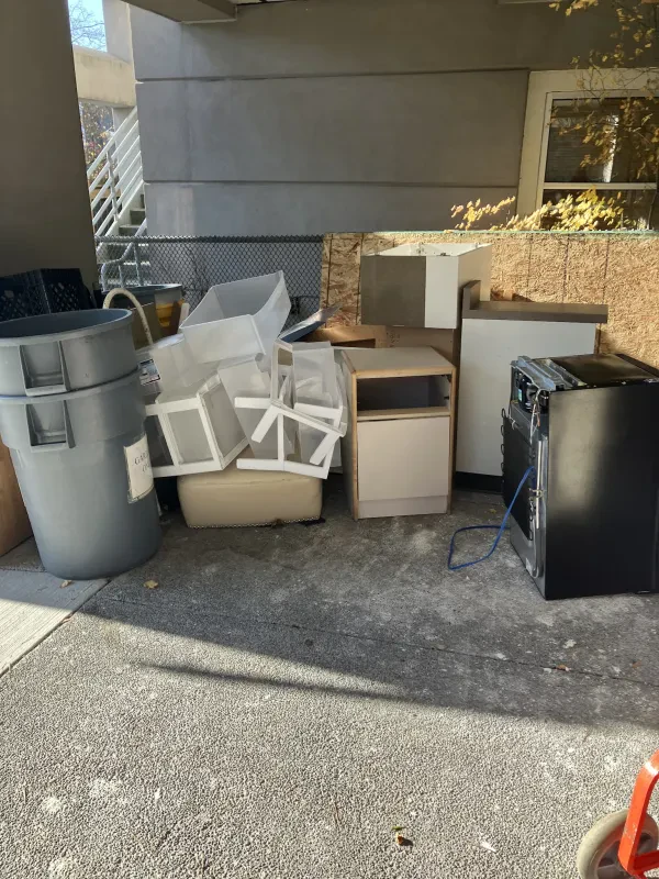 Action Junk Removal Tacoma - photo 4