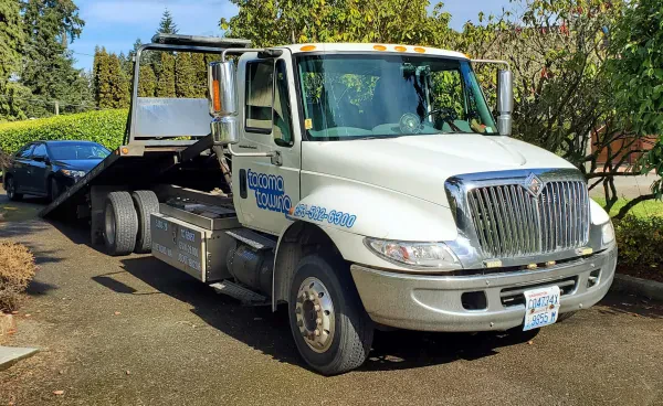 Tacoma Towing LLC - photo 2