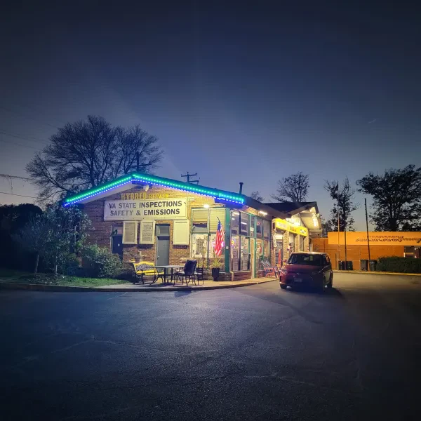 Lee's Auto Center - photo 2