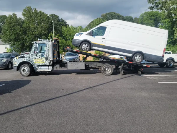 Chesapeake Towing and Recovery - photo 2