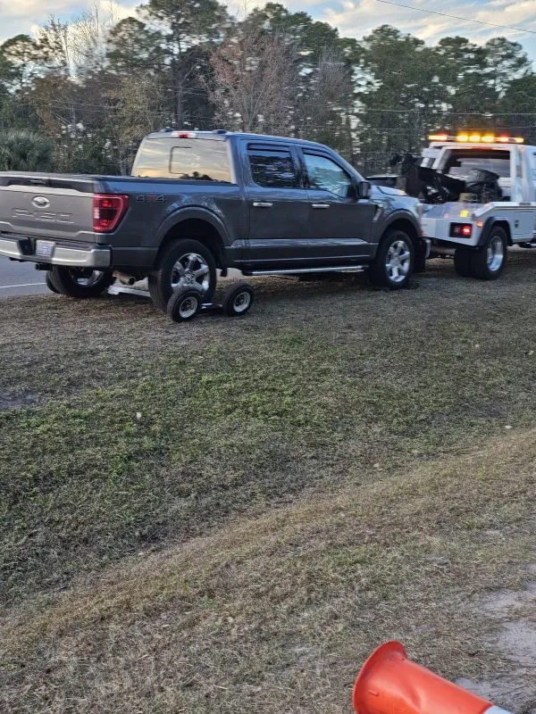 Seahawk Towing - photo 2