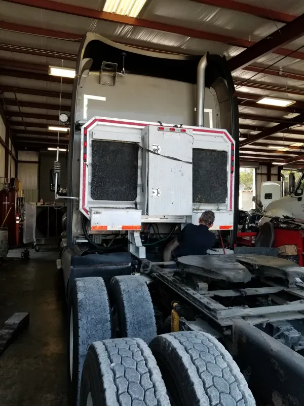Russell Truck Repair - photo 3