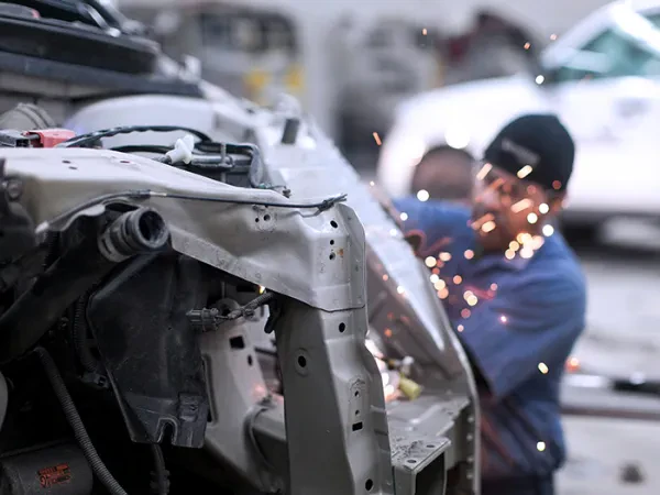 Joe Hudson's Collision Center - photo 4