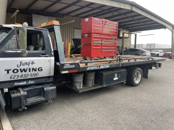 Jury's towing - photo 4