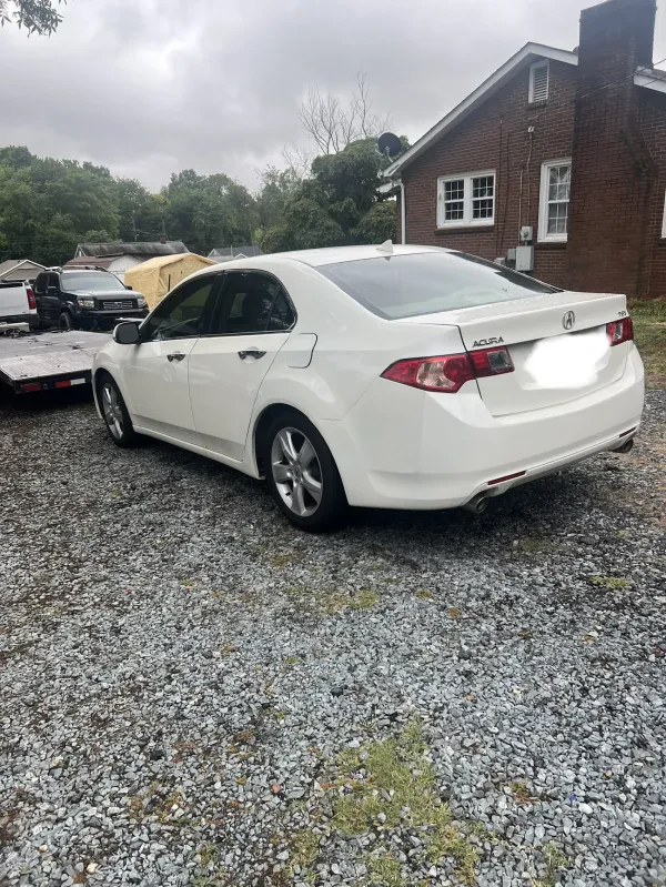 704 USED AUTO PARTS LLC - photo 3