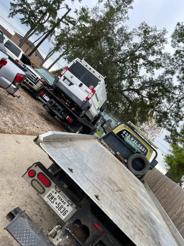 Lopez Automotive And Towing - photo 4