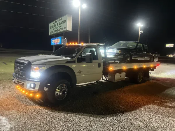 S.O.S Towing & Recovery - photo 2