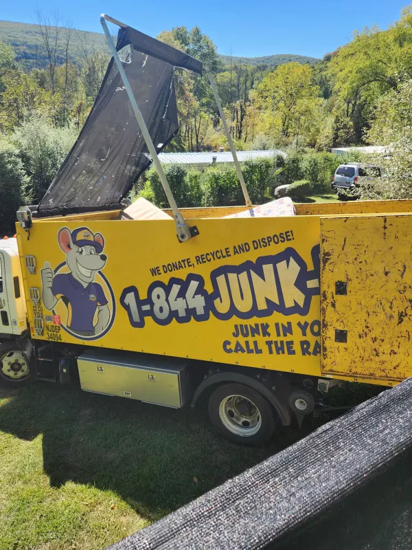 1-844-JUNK-RAT | Junk Removal Services - photo 3