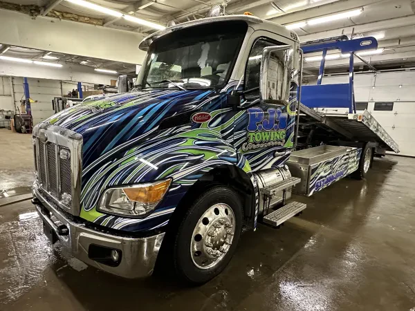 P.J.'s Towing - photo 2
