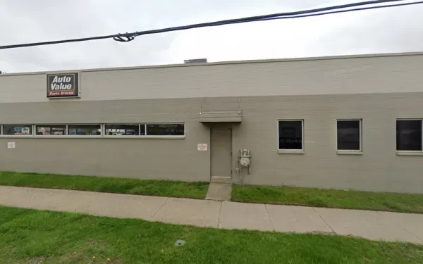 Auto Value Lansing - photo 2