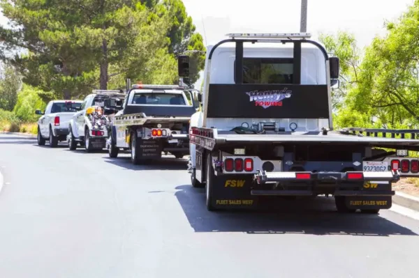 Henry's Towing Service - photo 2