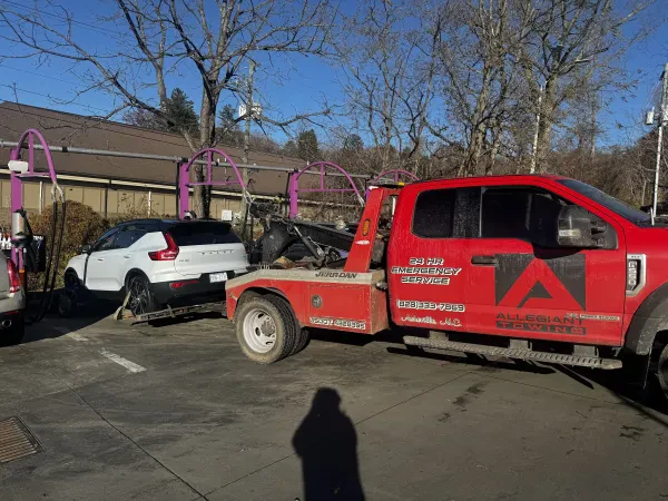Allegiant Automotive and Towing - photo 3