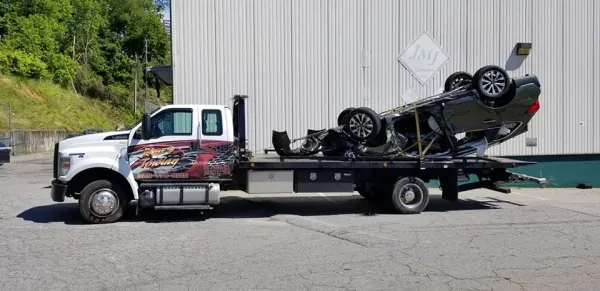 Page's Towing - photo 4