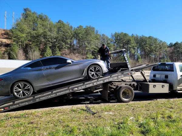 Azteca Towing LLC - photo 3