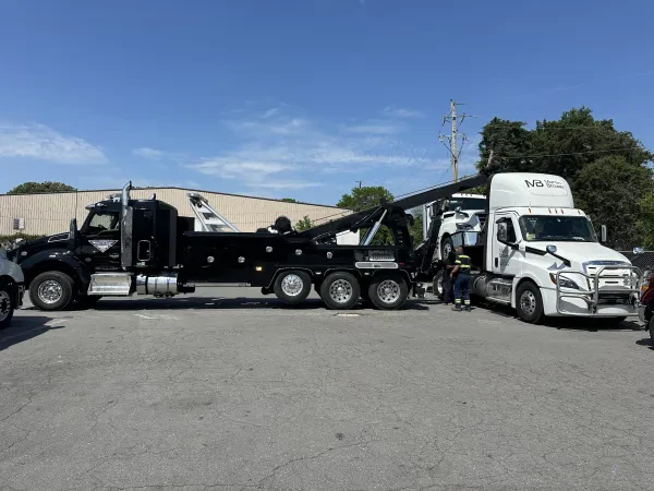 Blue Hill Towing & Recovery - photo 2