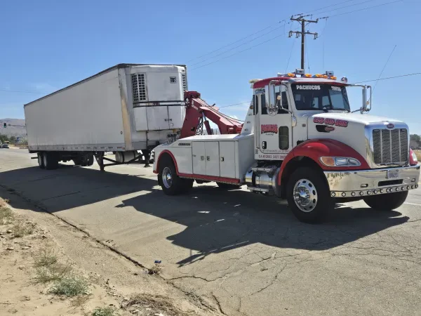 Pachuco's Towing Corp - photo 3