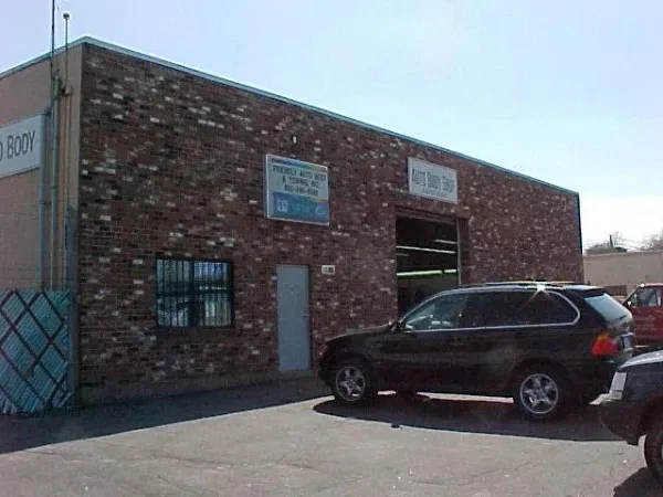 Friendly Auto Body & Towing, Inc. - photo 3