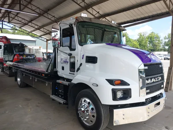 M&M Towing & Recovery - photo 3