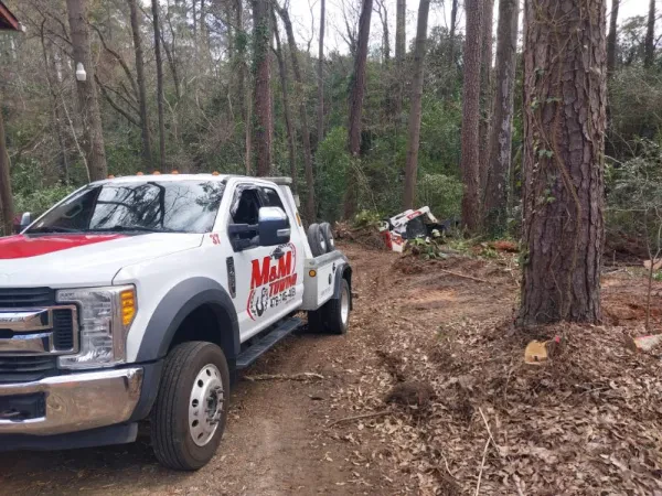 M&M Towing & Recovery - photo 4