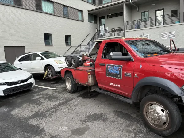 J&J SRT Towing - photo 4