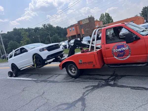 Towing Pro's Wrecker Service - photo 3