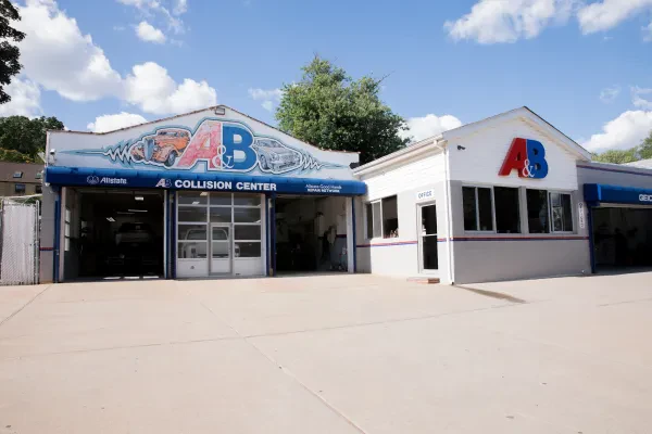 A&B Collision Hannah Inc. - photo 2
