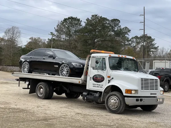 Hatfields Towing - photo 3