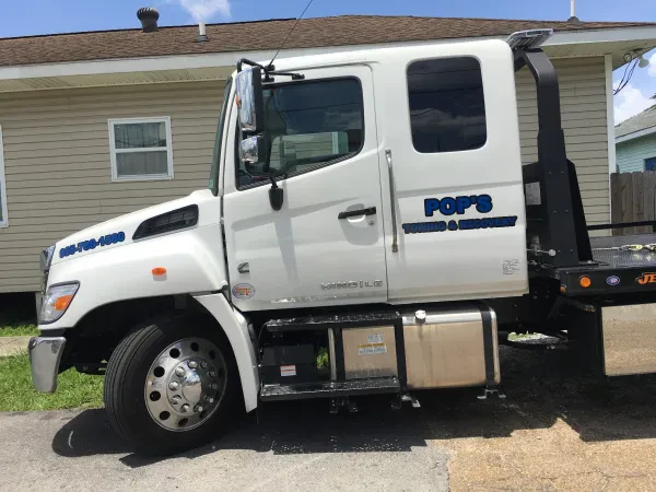 Pop's Towing & Recovery Services - photo 2