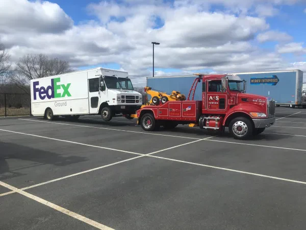A & S Towing - photo 2
