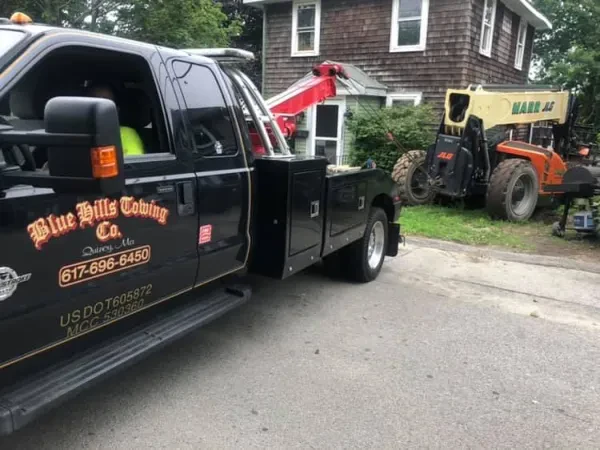 Blue Hills Towing - photo 4