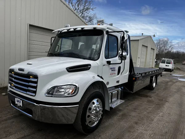 Lawrence Towing - photo 2