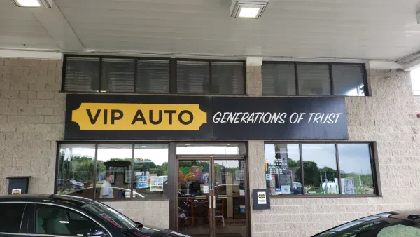Plymouth VIP Auto - photo 2
